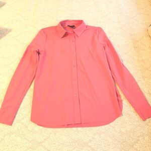New With Tags Lysse Coral Rose Microfiber Button Down Shirt Size Small